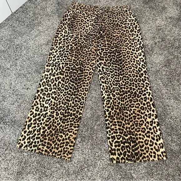H&M Leopard Print Wide Cut Jeans Size 14 - Picture 8 of 13